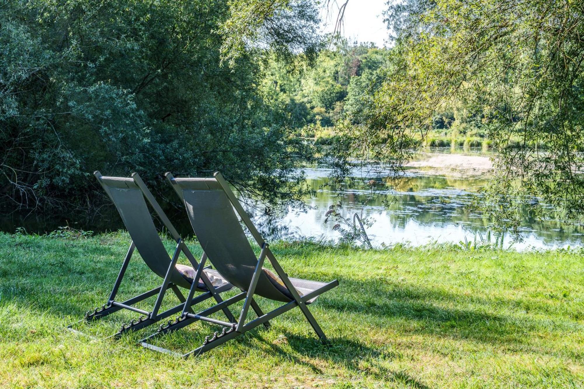 La Cabane Du Pont Du Douet Mazières-de-Touraine Exterior foto